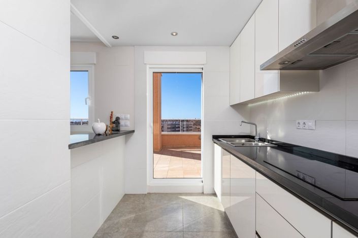 Image No.15-3 Bed Penthouse for sale