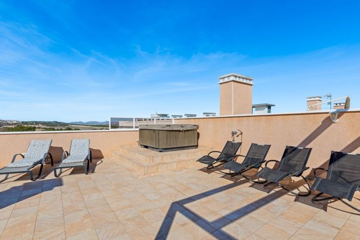 Image No.44-3 Bed Penthouse for sale