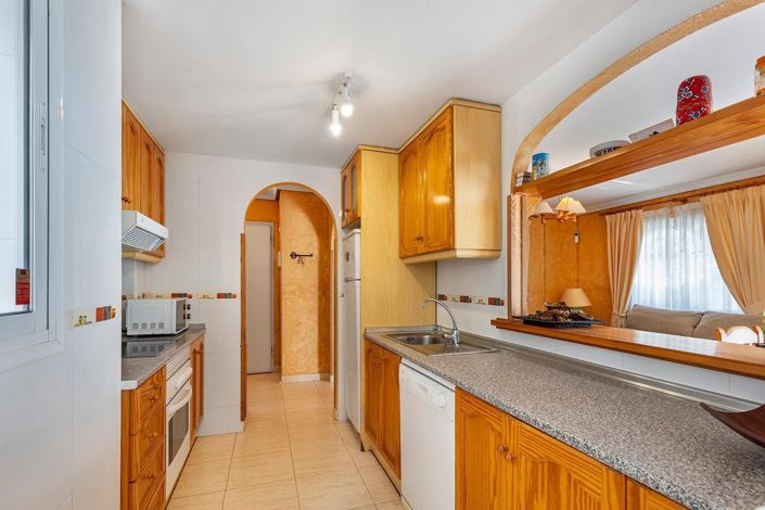 Image No.10-2 Bed Townhouse for sale