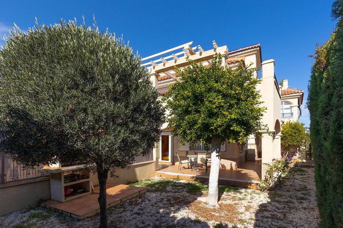 Image No.3-2 Bed Townhouse for sale