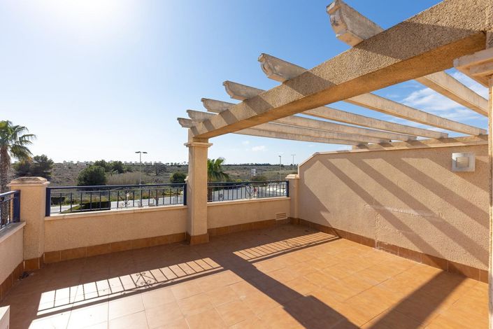 Image No.30-2 Bed Townhouse for sale