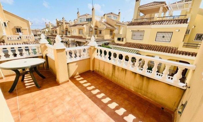 Image No.10-3 Bed Villa for sale