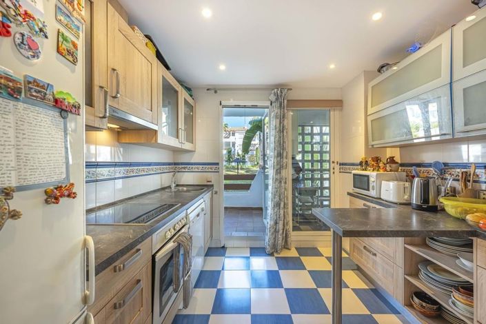 Image No.10-Appartement de 2 chambres à vendre à Estepona