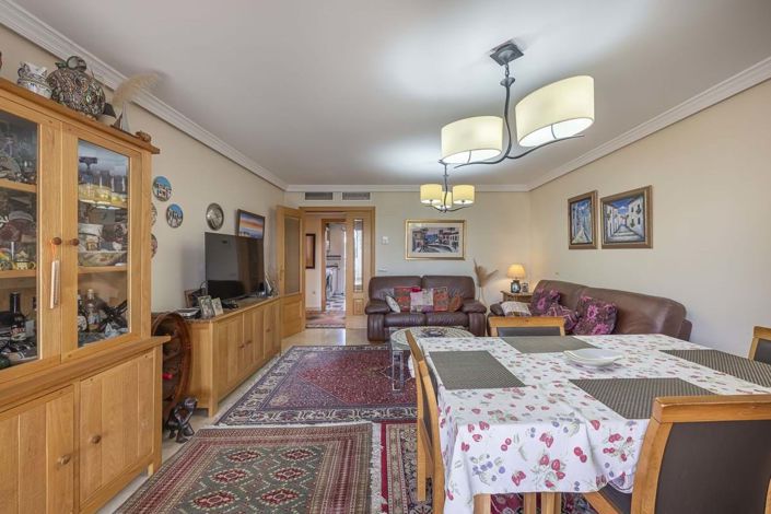 Image No.24-Appartement de 2 chambres à vendre à Estepona