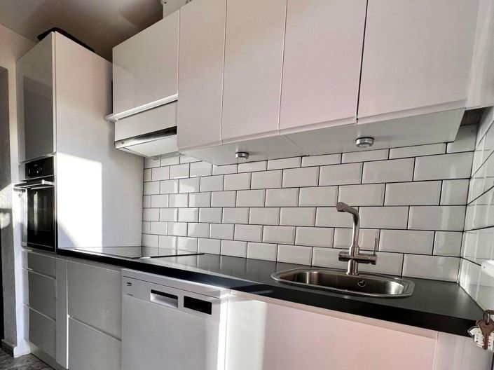 Image No.22-3 Bed Townhouse for sale