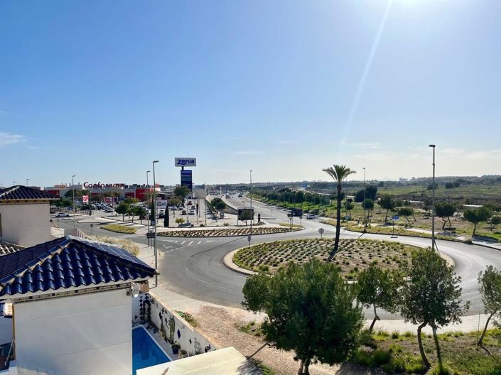 Image No.3-4 Bed Villa for sale