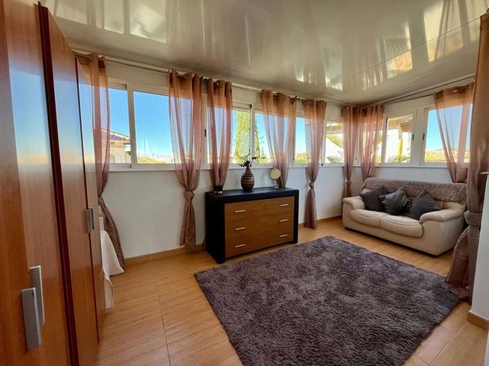 Image No.7-4 Bed Villa for sale