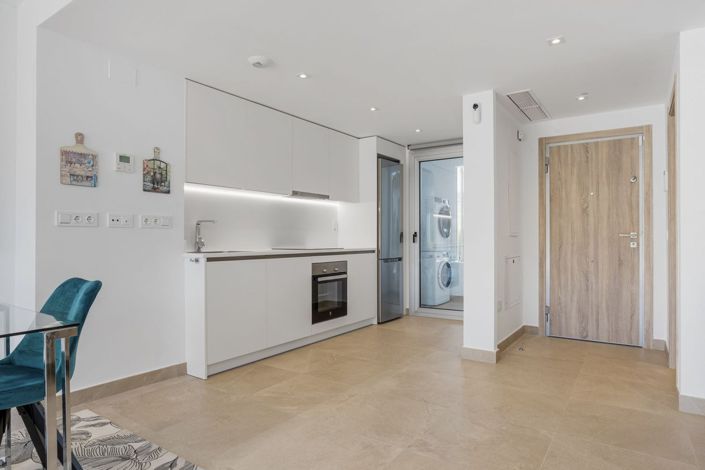 Image No.13-3 Bed Townhouse for sale