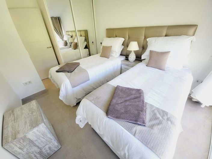 Image No.29-3 Bed Townhouse for sale