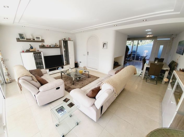 Image No.4-3 Bed Townhouse for sale