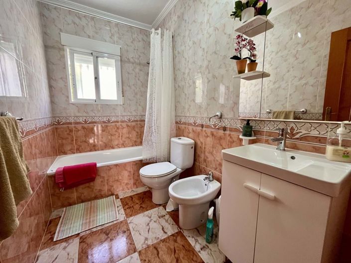 Image No.10-4 Bed Villa for sale