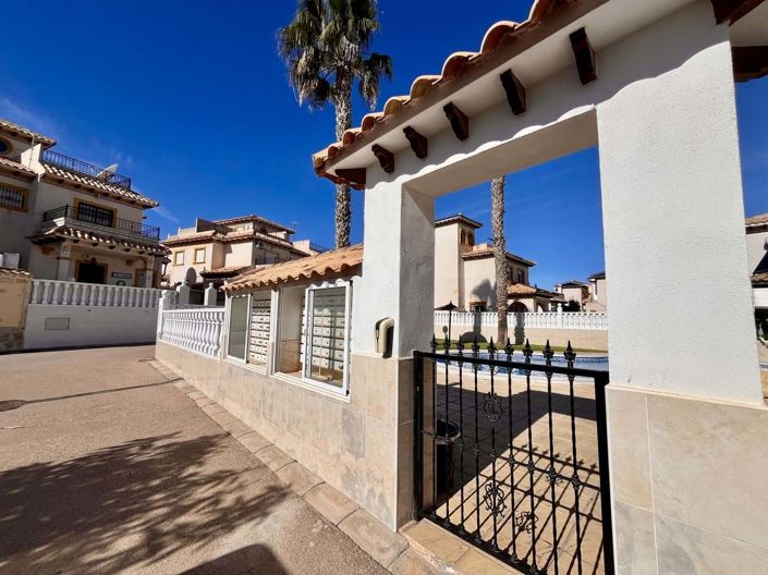 Image No.15-4 Bed Villa for sale