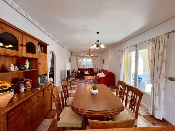 Image No.24-4 Bed Villa for sale