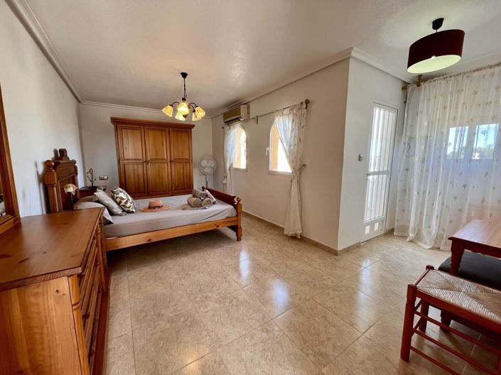 Image No.38-4 Bed Villa for sale