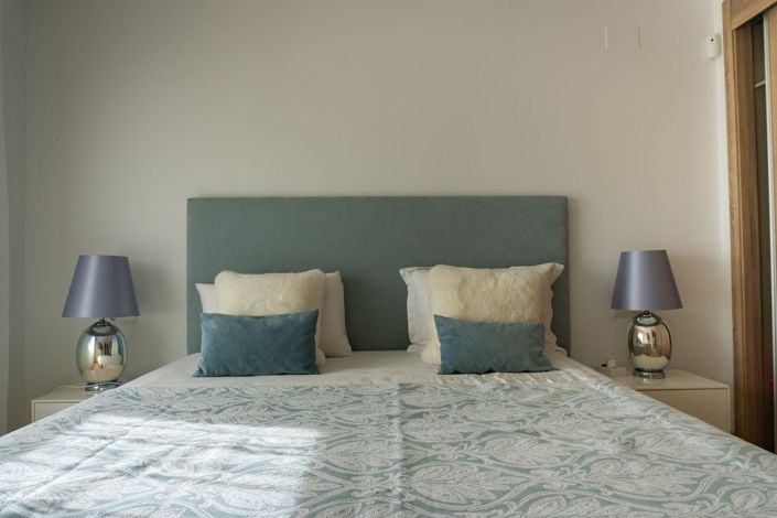 Image No.17-3 Bed Townhouse for sale