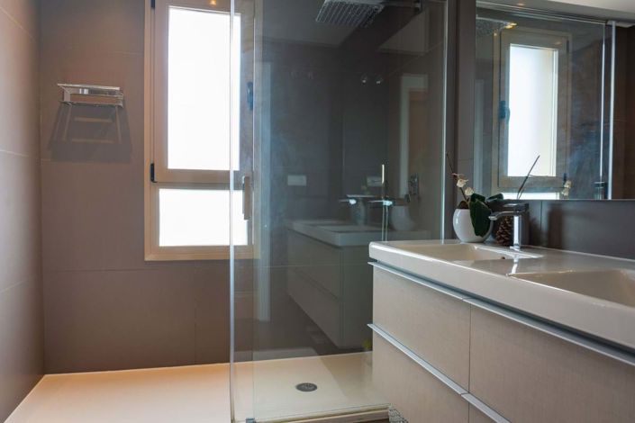 Image No.22-3 Bed Townhouse for sale