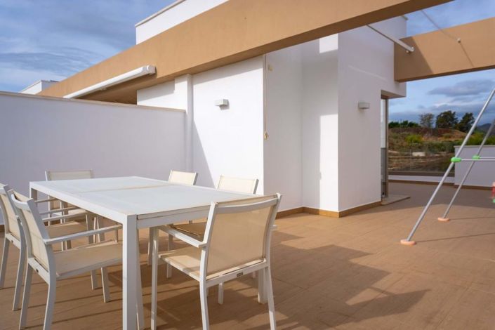 Image No.33-3 Bed Townhouse for sale