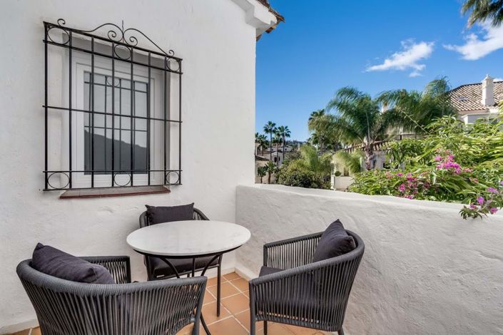 Image No.20-3 Bed Townhouse for sale
