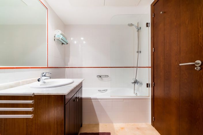 Image No.18-2 Bed Apartment for sale