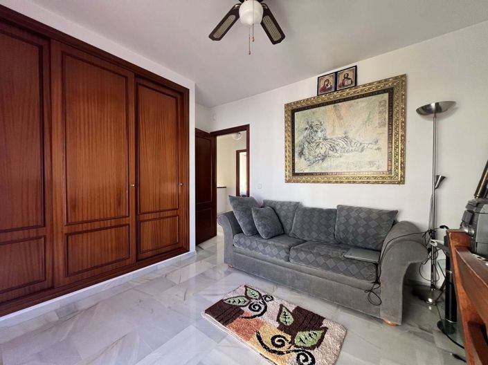 Image No.21-3 Bed Townhouse for sale