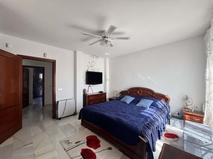 Image No.3-3 Bed Townhouse for sale