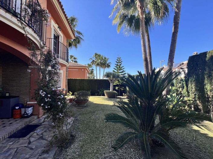 Image No.33-3 Bed Townhouse for sale