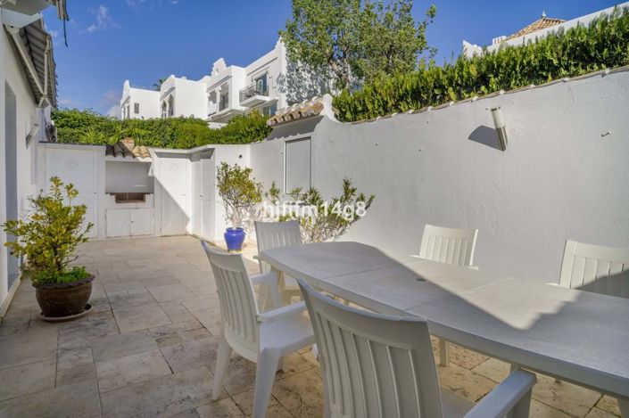 Image No.22-3 Bed Townhouse for sale