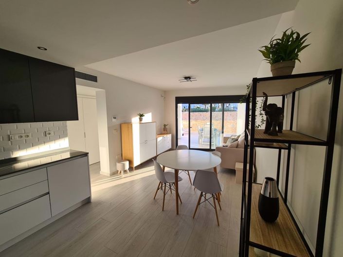 Image No.10-3 Bed Apartment for sale