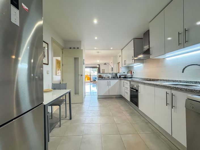 Image No.13-2 Bed Apartment for sale