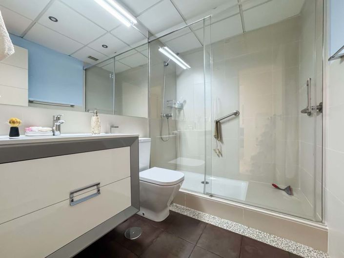 Image No.23-2 Bed Apartment for sale