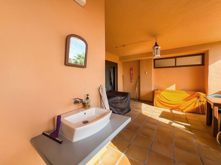 Image No.38-2 Bed Apartment for sale