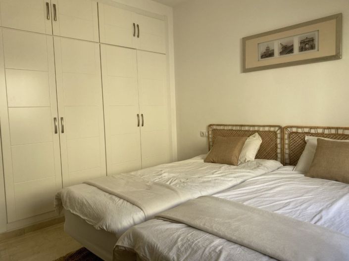 Image No.20-3 Bed Villa for sale