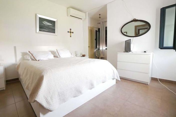 Image No.13-3 Bed Apartment for sale