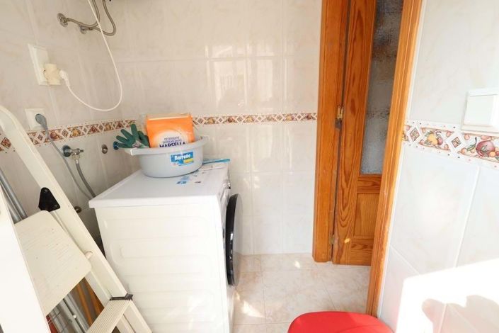 Image No.20-2 Bed Villa for sale