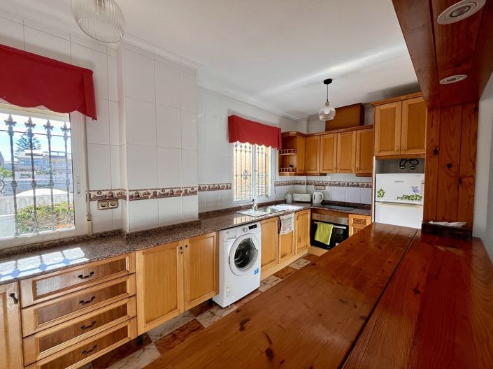 Image No.13-4 Bed Villa for sale