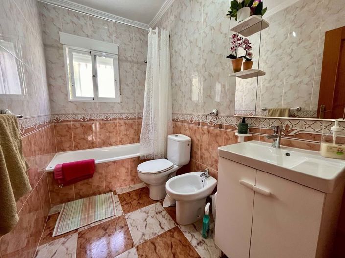 Image No.24-4 Bed Villa for sale