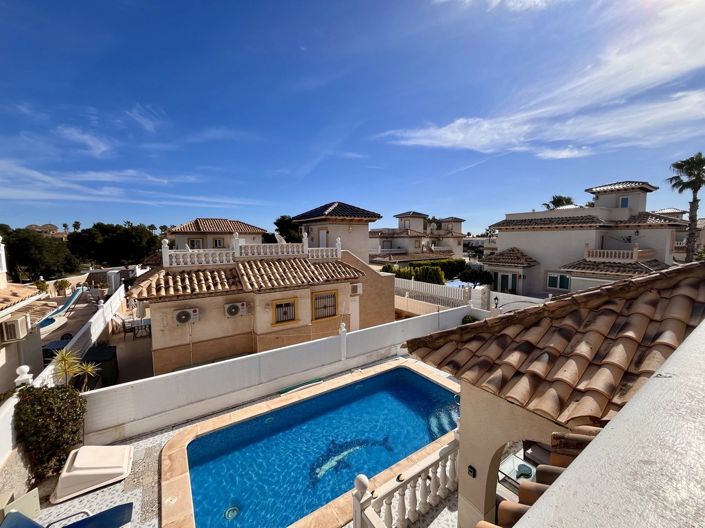 Image No.37-4 Bed Villa for sale