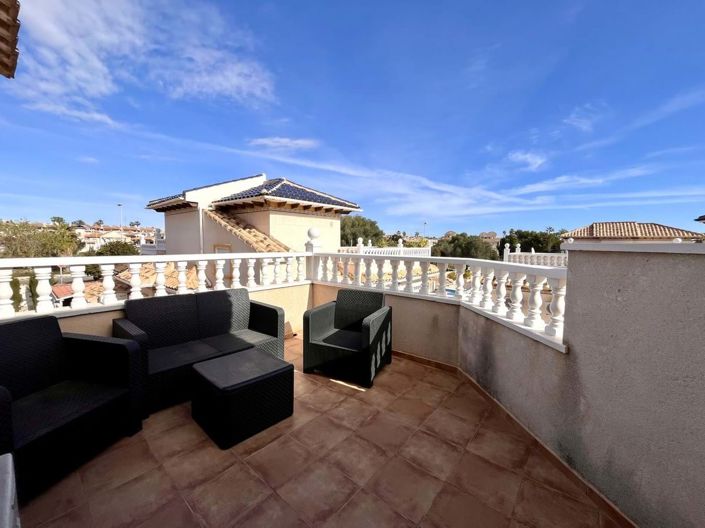 Image No.42-4 Bed Villa for sale