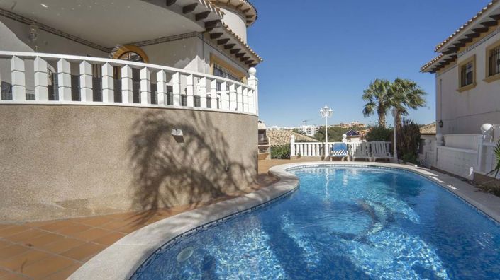 Image No.3-4 Bed Villa for sale