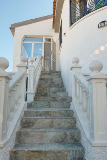 Image No.10-3 Bed Villa for sale