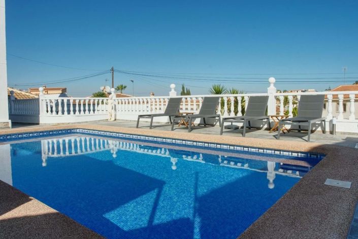 Image No.19-3 Bed Villa for sale