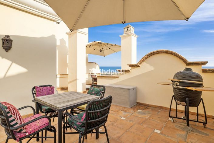 Image No.15-3 Bed Townhouse for sale