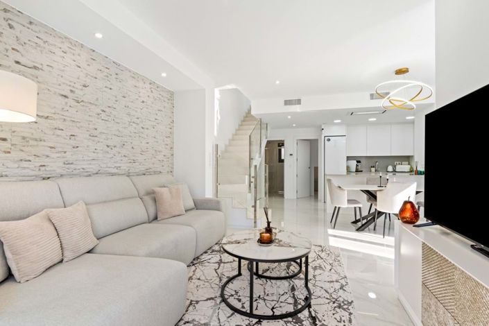 Image No.4-3 Bed Villa for sale