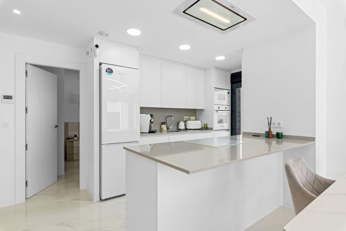 Image No.8-3 Bed Villa for sale