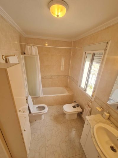 Image No.12-3 Bed Villa for sale