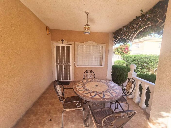 Image No.2-3 Bed Villa for sale