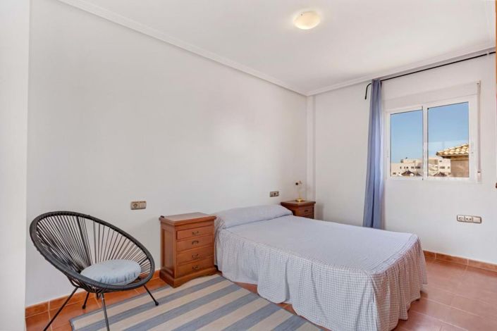 Image No.12-Villa de 4 chambres à vendre à Orihuela Costa