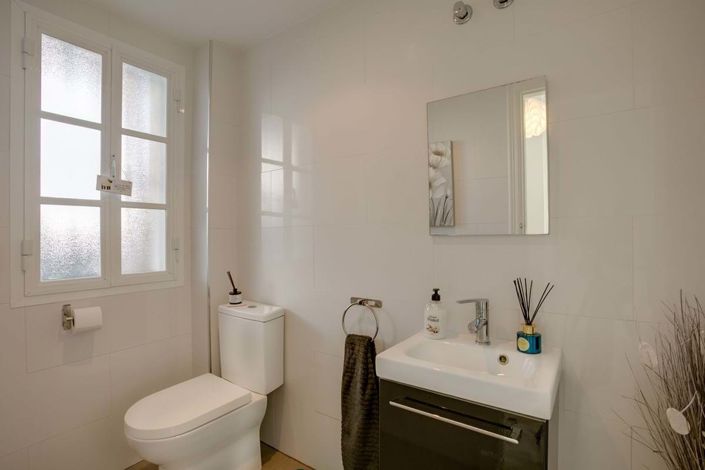 Image No.12-3 Bed Townhouse for sale