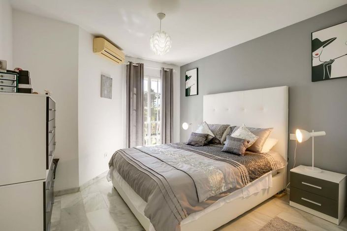 Image No.7-3 Bed Townhouse for sale