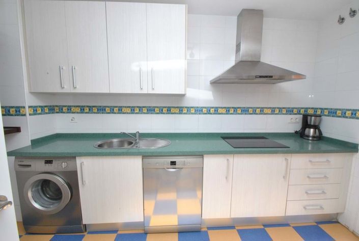 Image No.10-4 Bed Townhouse for sale